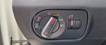 Audi A1 I Hatchback 3d 1.6 TDI 105KM 2010 Audi A1 3-drzwiowe Audi A1 3-drzwiowe 1.6 TDI Attraction 1.6 Diesel 105KM, zdjęcie 13