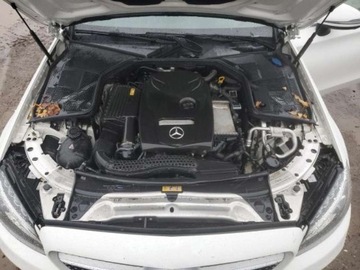 Mercedes Klasa C W205 2018 Mercedes-Benz Klasa C 2018 MERCEDES-BENZ C 300 4MATIC silnik 2.0 L 2.0, zdjęcie 11