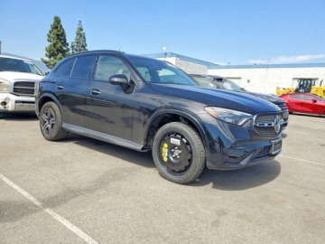 Mercedes GLC C254/X254 2024 Mercedes-Benz GLC 2024r., MERCEDES-BENZ GLC 300, 2L, od ubezpieczalni 2.0, zdjęcie 2
