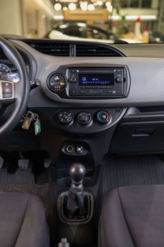 Toyota Yaris III Hatchback 5d Facelifting 2017 1.5 Dual VVT-iE 111KM 2017 Toyota Yaris 1.5 Active 1.5 BenzynaLPG 111KM, zdjęcie 28