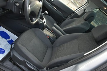 Peugeot 5008 I Minivan Facelifting 2.0 HDi 150KM 2015 Peugeot 5008 2.0HDi 150KM Manual 2015r. Salon 7os., zdjęcie 27