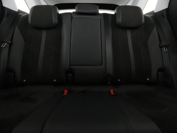 Peugeot 3008 II Crossover 1.2 PureTech 130KM 2018 Peugeot 3008 Crossway automat navi kamera tempomat, zdjęcie 17