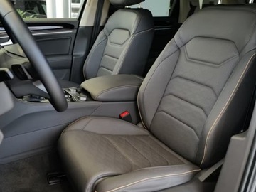 Volkswagen Touareg III SUV Facelifting 3.0 V6 TSI 340KM 2025 Elegance 3.0 V6 TFSI 4Motion 340KM, zdjęcie 6