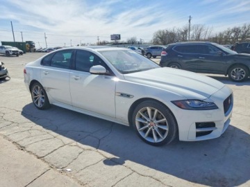 Jaguar XF II Sedan 3.0 V6 380KM 2017 Jaguar XF R-Sport 2017 3.0 Benzyna 380KM, zdjęcie 4