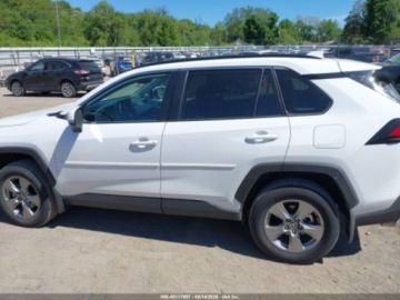 Toyota RAV4 V 2025 Toyota RAV4 2025 TOYOTA RAV4 HYBRID XLE 2.5 Hybryda 176KM, zdjęcie 13