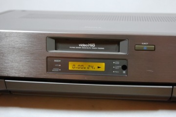 Видеомагнитофон SONY EV-S9000 (1)