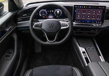 Volkswagen Passat B8 Variant Facelifting 1.5 TSI EVO 150KM 2025 Volkswagen Passat Elegance, dostepny od reki 1.5 Benzyna 150KM, zdjęcie 18
