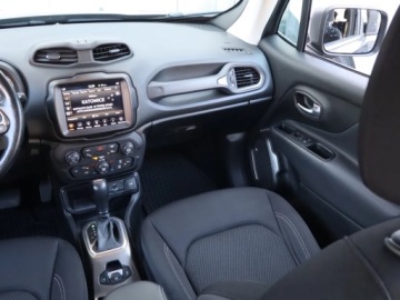 Jeep Renegade SUV Facelifting 1.3 GSE T4 Turbo 150KM 2018 Jeep Renegade 1.3 T-GDI, Salon Polska, zdjęcie 7