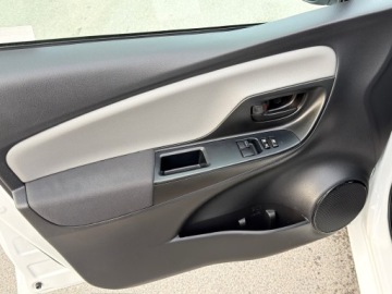 Toyota Yaris III Hatchback 5d Facelifting 2017 1.0 VVT-i 72KM 2020 TOYOTA YARIS 1.0 Life KRAJOWA BEZWYPADKOWA I WŁAŚCICIEL, zdjęcie 10