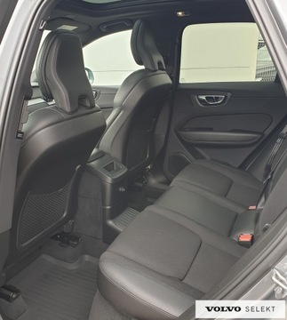 Volvo XC60 II 2020 Volvo XC 60 T8 AWD Plug-In Hybrid Momentum Pro 303, zdjęcie 12