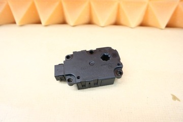 MERCEDES W246 W176 SILNICZEK NAGRZEWNICY CZ113930-0856