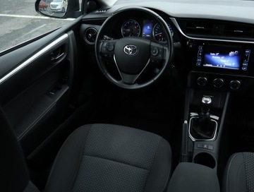 Toyota Corolla XI Sedan Facelifting 1,6 Valvematic 132KM 2018 Toyota Corolla 1.6 Valvematic, Salon Polska, GAZ, zdjęcie 6