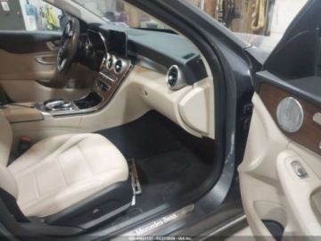 Mercedes Klasa C W206 2021 Mercedes-Benz Klasa C MERCEDES-BENZ C 300 4MATIC 2.0 Benzyna 255KM, zdjęcie 8