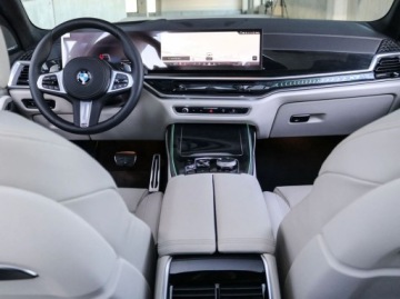 BMW X7 SUV Facelifting 3.0 40d 352KM 2025 BMW X7 BMW X7 xDrive40d LCI 3.0 Diesel 352KM, zdjęcie 3