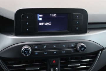 Ford Focus IV Hatchback 1.0 EcoBoost 125KM 2019 Ford Focus 1.0 EcoBoost, Salon Polska, Serwis ASO, zdjęcie 12