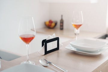 Металлическая подставка для салфеток, прямоугольная подставка для салфеток черного цвета.