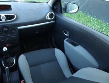 Renault Clio III Hatchback 5d Phase II 1.5 dCi 75KM 2011 Renault Clio 1.5 dCi, Salon Polska, Klima, zdjęcie 7