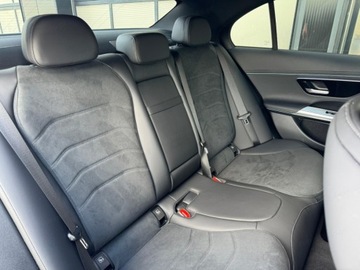 Mercedes Klasa E W214 2024 E Klasa 300 e 4-Matic AMG 2.0 (333KM) 2024, zdjęcie 12