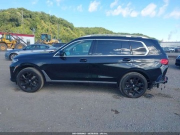 BMW X7 2022 BMW X7 xDrive40I 2022 3.0l 3.0 Benzyna 335KM, zdjęcie 2