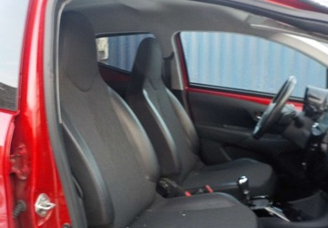 Toyota Aygo II Hatchback 3d Facelifting 1.0 VVT-i 72KM 2020 Toyota Aygo Automat Okazja Benzyna 72KM, zdjęcie 13