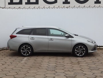 Toyota Auris II Touring Sports Facelifting 1.6 Valvematic 132KM 2015 Toyota Auris 1.6 Valvematic, Salon Polska, zdjęcie 5