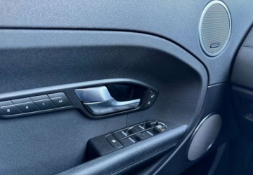 Land Rover Range Rover Evoque I SUV 5d Facelifting 2.0 Si4 240KM 2015 Land Rover Range Rover Evoque Land Rover Range Rover Evoque 2.0Si4 SE 2.0, zdjęcie 15