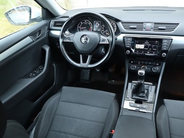 Skoda Superb III Kombi 2.0 TDI 150KM 2016 Skoda Superb 2.0 TDI, Salon Polska, Xenon, zdjęcie 6