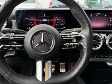 Mercedes Klasa A W177/V177 Hatchback Facelifting 2.0 220 190KM 2025 A Klasa 220 4-Matic AMG Line 2.0 (190KM) 2025, zdjęcie 12