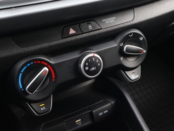 Kia Rio IV Hatchback 5d Facelifting 1.0 T-GDI 100KM 2023 Kia Rio 1.0 T-GDI, Salon Polska, 1. Właściciel, zdjęcie 13