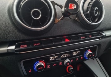 Audi A3 8V Limousine 1.6 TDI clean diesel 110KM 2014 Audi A3 Limousine Sedan SLICZNA 1.6 TDI AUTOMAT Stronic BOGATA WERSJA Oryg, zdjęcie 3