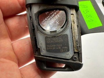 KLÍČ KLÍČEK OVLÁDAČ KEYLESS SKODA KODIAK 3V0959752K