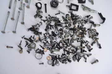 Болты крепления рамы PIAGGIO MP3 300 YOURBAN