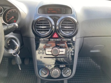 Opel Corsa D Hatchback 1.2 Twinport ECOTEC 70KM 2010 Opel Corsa KLIMATYZACJA PARKTRONIC PODGRZEWANE FOTELE PODGRZEWANA KIEROWNI, zdjęcie 8