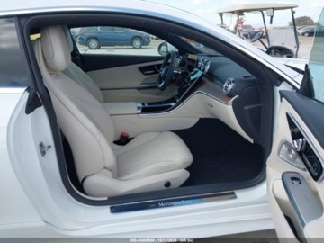 Mercedes CLE 2024 Mercedes-Benz CLE 300 4Matic 2024 2.0l 2.0 Benzyna 255KM, zdjęcie 9