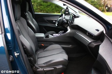 Peugeot 5008 II Crossover Facelifting 1.5 BlueHDi 130KM 2022 Peugeot 5008 Peugeot 5008 1.5 BlueHDI Allure SampS EAT8 1.5 Diesel 130KM, zdjęcie 38