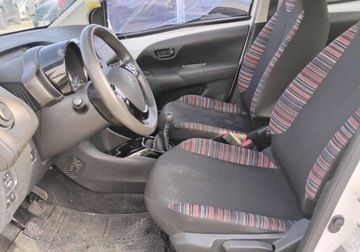 Citroen C1 II Hatchback 5d 1.0 VTi 72KM 2020 Citroen C1 I rej 2021r, 1.0 Benzyna. Uszkodzony. Poobijany. Jezdzi. VAT 23, zdjęcie 6