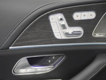 Mercedes GLE V167 SUV Facelifting 2.0 300d 269KM 2026 MERCEDES-BENZ GLE 300 d 4-Matic AMG Line 2.0 (269KM) 2026, zdjęcie 12