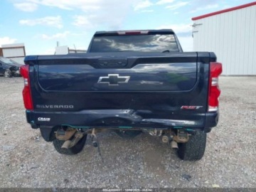 Chevrolet Silverado II 2023 Chevrolet Silverado 1500 Short Bed Rst 2023 5.3l 5.3 Benzyna 355KM, zdjęcie 4