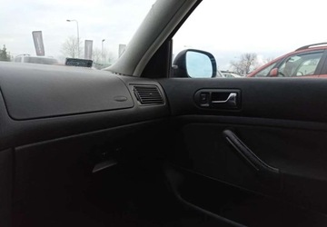 Volkswagen Golf IV Hatchback 1.4 16V 75KM 1998 Volkswagen Golf Volkswagen Golf 1.4 Benzyna 75KM, zdjęcie 11