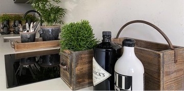 ДЕРЕВЯННАЯ ЦВЕТОЧНАЯ КОРОБКА 15х13см