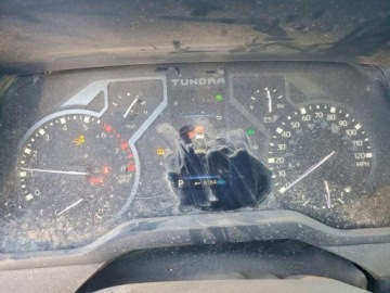 Toyota Tundra II 2023 Toyota Tundra Crewmax SR 2023 3.4 Benzyna 389KM, zdjęcie 9