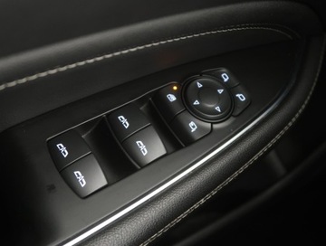 Opel Insignia I Sports Tourer Facelifting 1.6 CDTI Ecotec 136KM 2017 Opel Insignia 1.6 CDTI, Skóra, Navi, Klima, zdjęcie 15