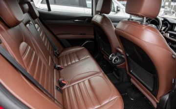 Alfa Romeo Stelvio SUV 2.2 Diesel 180KM 2017 Alfa Romeo Stelvio 2.2JTD 180KM Ledy Navi Camera Skora Full Serwis ASO No, zdjęcie 31