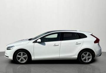 Volvo V40 II Hatchback Facelifting 2.0 T4 190KM 2018 Volvo V40 V40 190 KM Momentum Led Panorama Kamera Navi Tempomat Salon Pols, zdjęcie 4