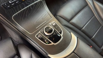 Mercedes GLC C253 2019 Mercedes-Benz GLC spelnij swoje marzenia o posiadaniu pieknego bialego SUV, zdjęcie 30