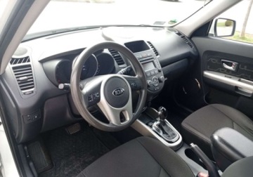 Kia Soul I Crossover Facelifting 1.6 CRDi 128KM 2012 Kia Soul Zarejestrowany - ubezpieczony - automat - 1,6 - 128 KM 1.6 Diesel, zdjęcie 18