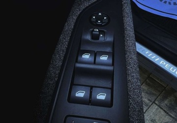 Peugeot 3008 II Crossover 1.6 BlueHDi 120KM 2018 Peugeot 3008 II LED 1.6 HDI 120KM gwarancja MANUAL 1.6 Diesel, zdjęcie 32