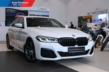 BMW Seria 5 G30-G31 Limuzyna Facelifting 2.0 520d 190KM 2021 BMW Seria 5 520d xDriveFV23M Pakiet SportowyAdaptacyjne Reflektory LED