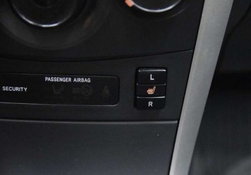 Toyota Corolla X Sedan Facelifting 1.4 D-4D 90KM 2013 Toyota Corolla Polski salon_1.4 D_90KM _ klimatyzacja _ podgrzewane fotele, zdjęcie 14