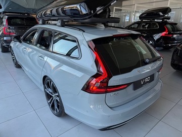 Volvo V90 II 2025 VOLVO V90 ULTRA T6 BOGATE WYPOSAŻENIE DOSTĘPNY OD RĘKI, zdjęcie 4